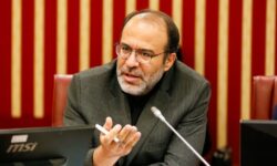 انتقال سهمیه بنزین از کارت سوخت به کارت بانکی کم هزینه‌تر است