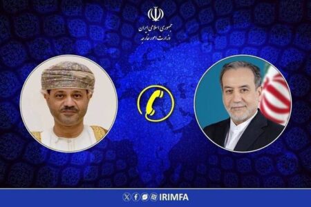 بررسی تحولات منطقه در تماس تلفنی عراقچی و وزیر خارجه عمان