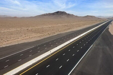 بهره برداری از ۱۲۰ کیلومتر بزرگراه در سیستان و بلوچستان تا پایان امسال