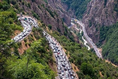 جاده چالوس یکطرفه است؛ ترافیک سنگین راه‌ها