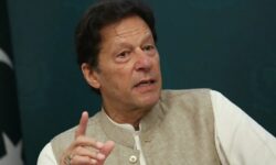 حکم دادگاه عالی پاکستان برای انتقال عمران خان به بیمارستان