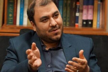 خجسته‌پور: گره محاصره دریایی با راه حل نظامی برطرف می‌شود 
