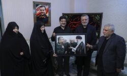 دیدار با خانواده سردار شهید غلامحسین سلیمانی؛ جای همیشگی سردار