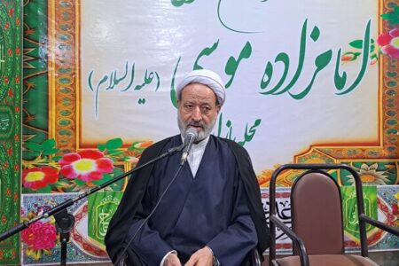 رهبر شهید الگوی عملی ایمان به خدا و خدمت به مردم بود