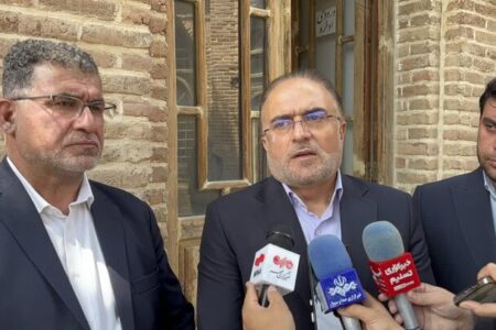 زندیان: احیای بناهای تاریخی به حفظ هویت فرهنگی بیجار کمک می‌کند