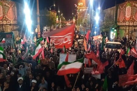 صد و پنجاه و پنجمین شب تجمعات مردم زنجان در میدان