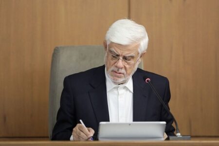عارف: اصلاح مصرف بنزین، صیانت از ثروت نسل‌های آینده است