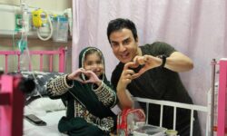 عمو پورنگ در مرکز طبی کودکان+ عکس