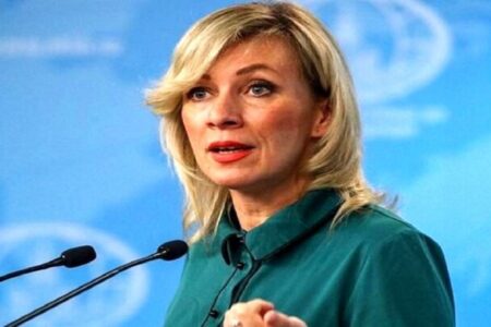 مسکو: نخست وزیر ژاپن شجاعت نام بردن از آمریکا در بمباران اتمی را نداشت