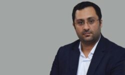 معاون وزیر ارتباطات: نباید هر چالشی با دکمه قطع اینترنت پاسخ داده شود