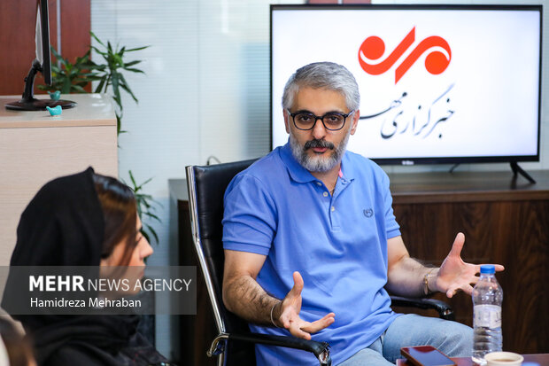 نقش دراماتورژی در دیده شدن متن/ به جای «سیاست» از «انسانیت» حرف زدیم