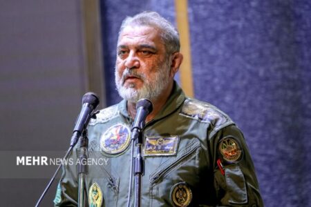 نقش مهم و راهبردی کادر درمان در حفظ توان و آمادگی رزمندگان