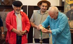 کارگردان و بازیگر «سبیل‌السلطنه» به آئین «سیاه‌بازی» سوگند داده شد!