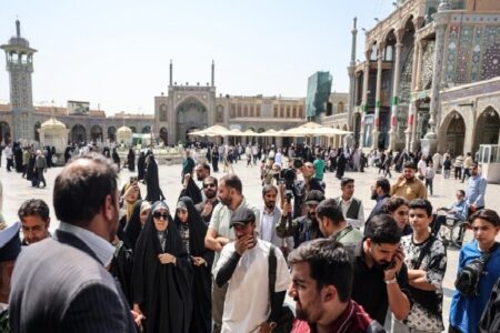 از تربت ۱۷ کیلویی تا یک میلیون سند تاریخی، جلوه‌ای از حرم بانوی کرامت