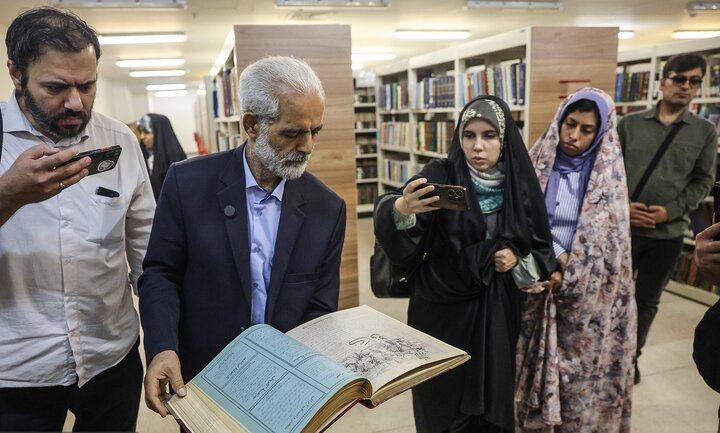 از تربت ۱۷ کیلویی تا یک میلیون سند تاریخی، جلوه‌ای از حرم بانوی کرامت