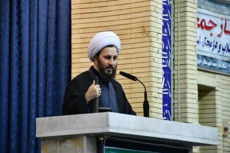 امام جمعه خوی: ملت ایران در جنگ رمضان محاسبات دشمن را برهم زد