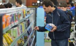 بازگشت طوفانی CD به بازار موسیقی جهان! / وقتی نسل Z تسلیم نوستالژی می‌شود