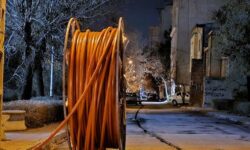 توسعه فیبر نوری تهران به گفته مدیر مخابرات منطقه تهران تقریباً متوقف شده است