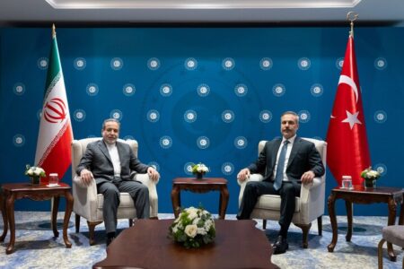 روایت ترکیه از رایزنی عراقچی و فیدان