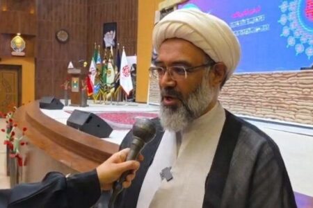 رونمایی از ۱۰ اثر سومین کنگره ملی شهدای قم
