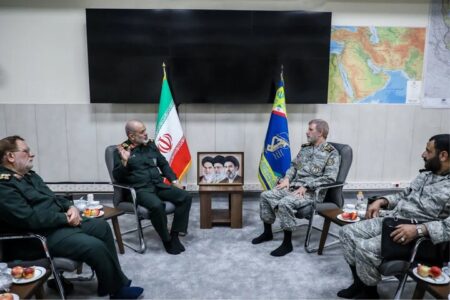 سرلشکر وحیدی: ارتش اسرائیل بدون آمریکا در زمانی کوتاه فرو می‌پاشد