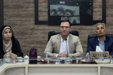 فرماندار تنگستان: آغاز سال تحصیلی با ایجاد فضای بانشاط همراه باشد