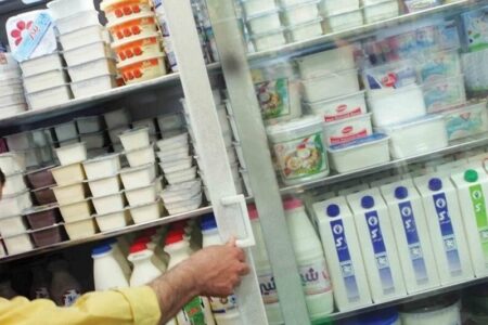 فروش انواع لبنیات با قیمت‌های متفاوت و بعضا بالاتر از نرخ مصوب