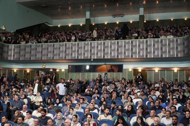 پزشکیان: شهریار نمونه روشن پیوند تنوع فرهنگی و هویت ملی ایران است