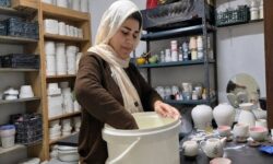 کوره‌ای که در جنگ هم خاموش نشد؛ روایت زنی که از یک سرگرمی کارآفرین شد