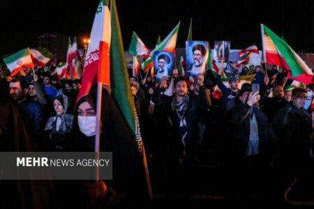 ۲۱۲ شب حضور در میدان؛ حماسه ای دیگر از مردم زاهدان