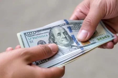 با کارت ملی دلار بگیرید+ جزئیات و اطلاعات